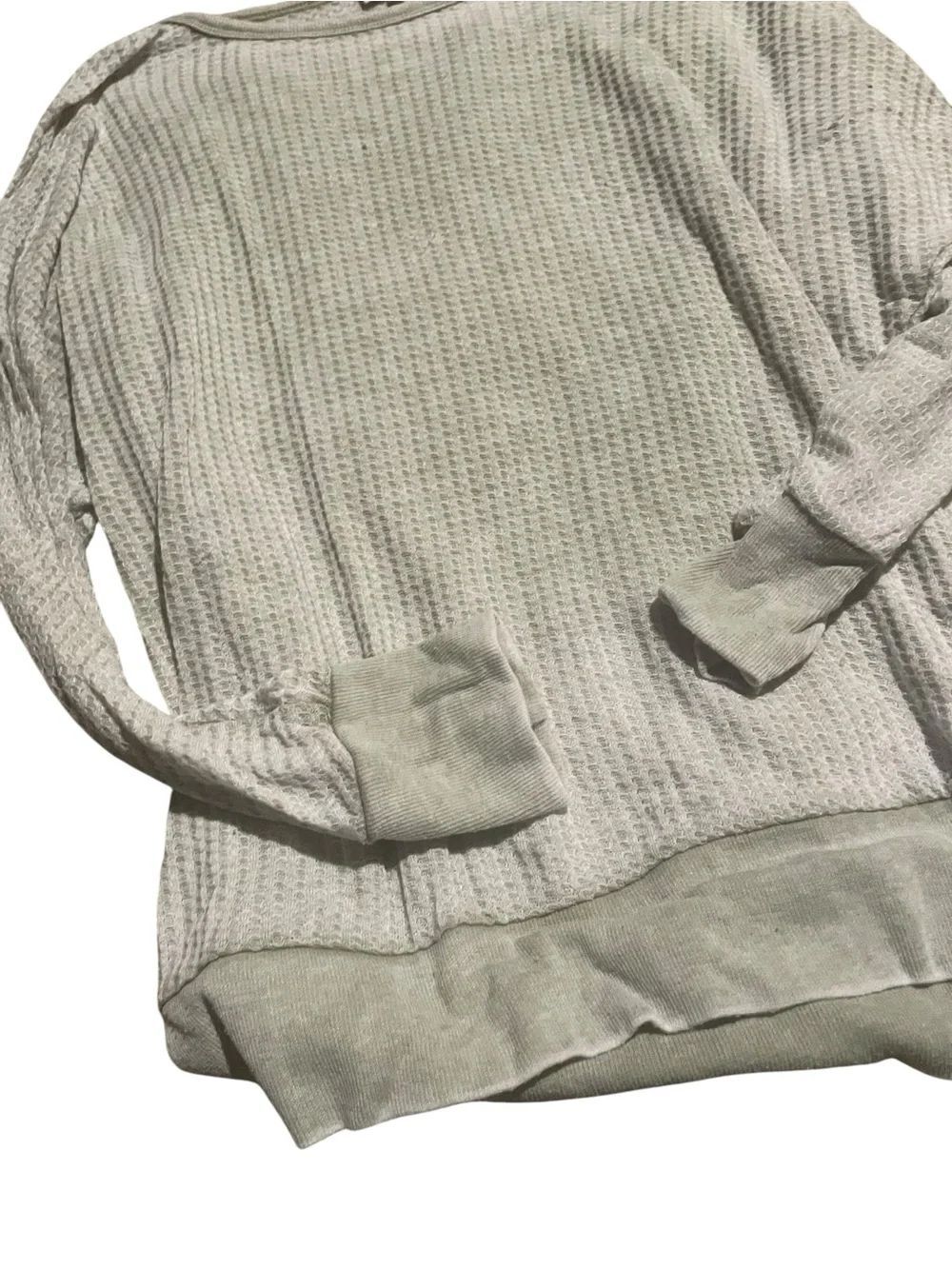 True Craft size medium Waffle Knit Pullover Sweatshirt - Light Sage excellent